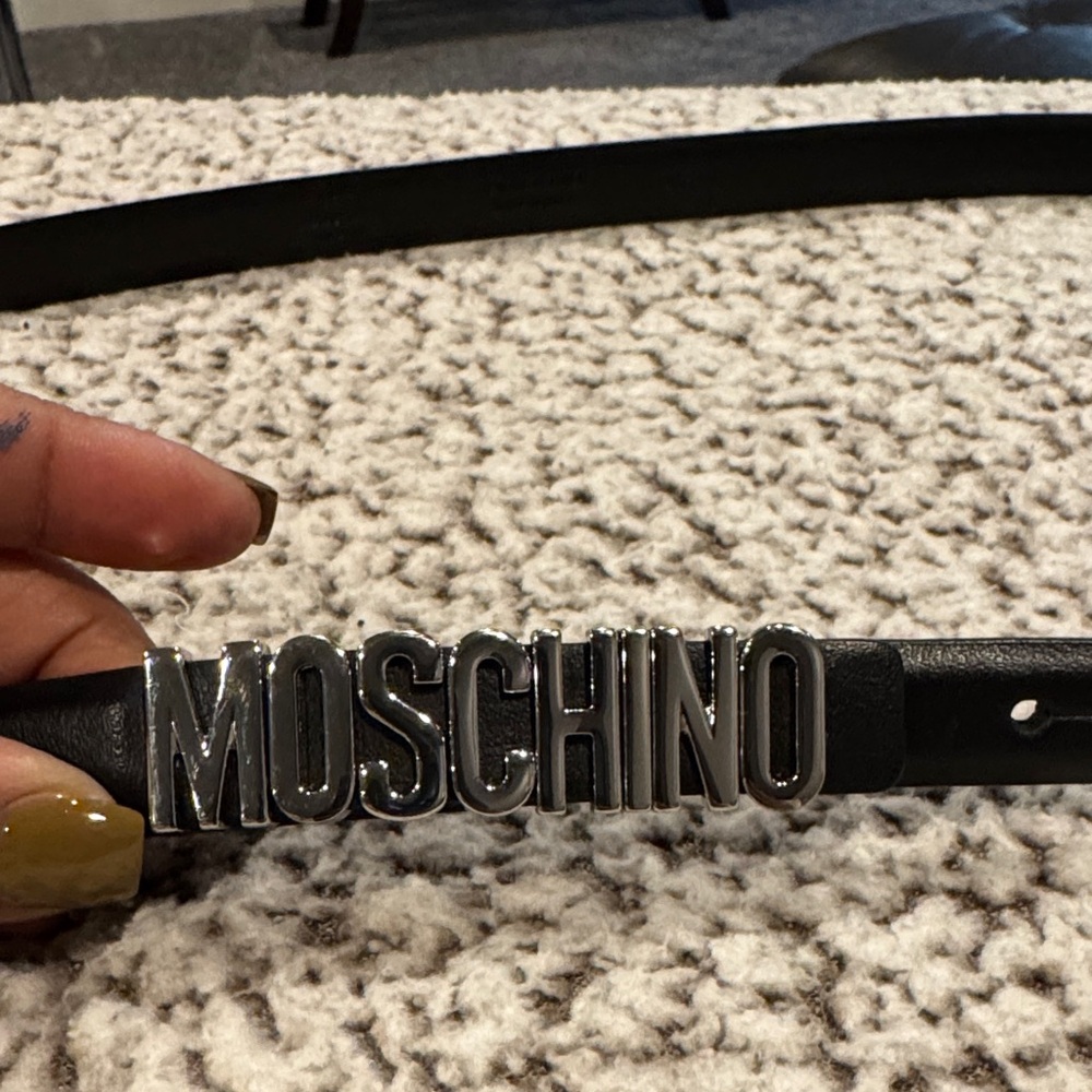 Iow start Moschino Black Belt with Silver Logo
